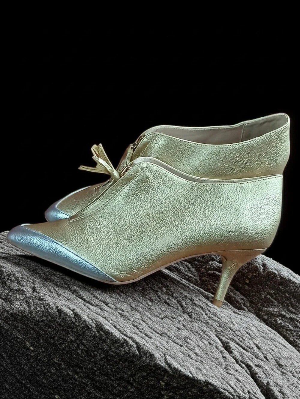 ASHRO Gold Metallic Pointed Toe Zip Front Kitten Heeled Bootie Pump Size 8.5M